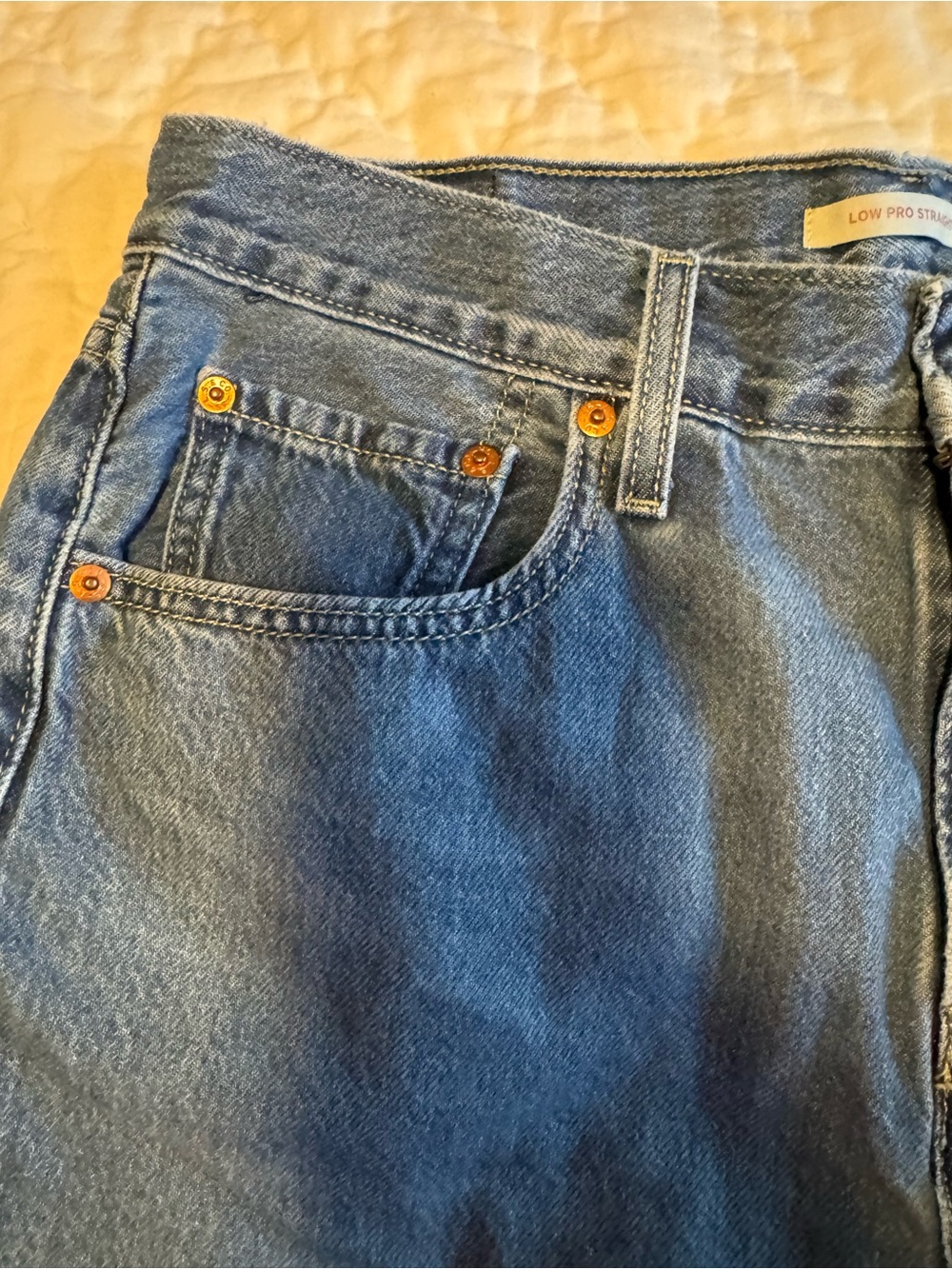 Levi’s Low Pro Straight Jeans Women’s 30 Medium Wash Blue Denim Relaxed Baggy - Picture 4 of 7